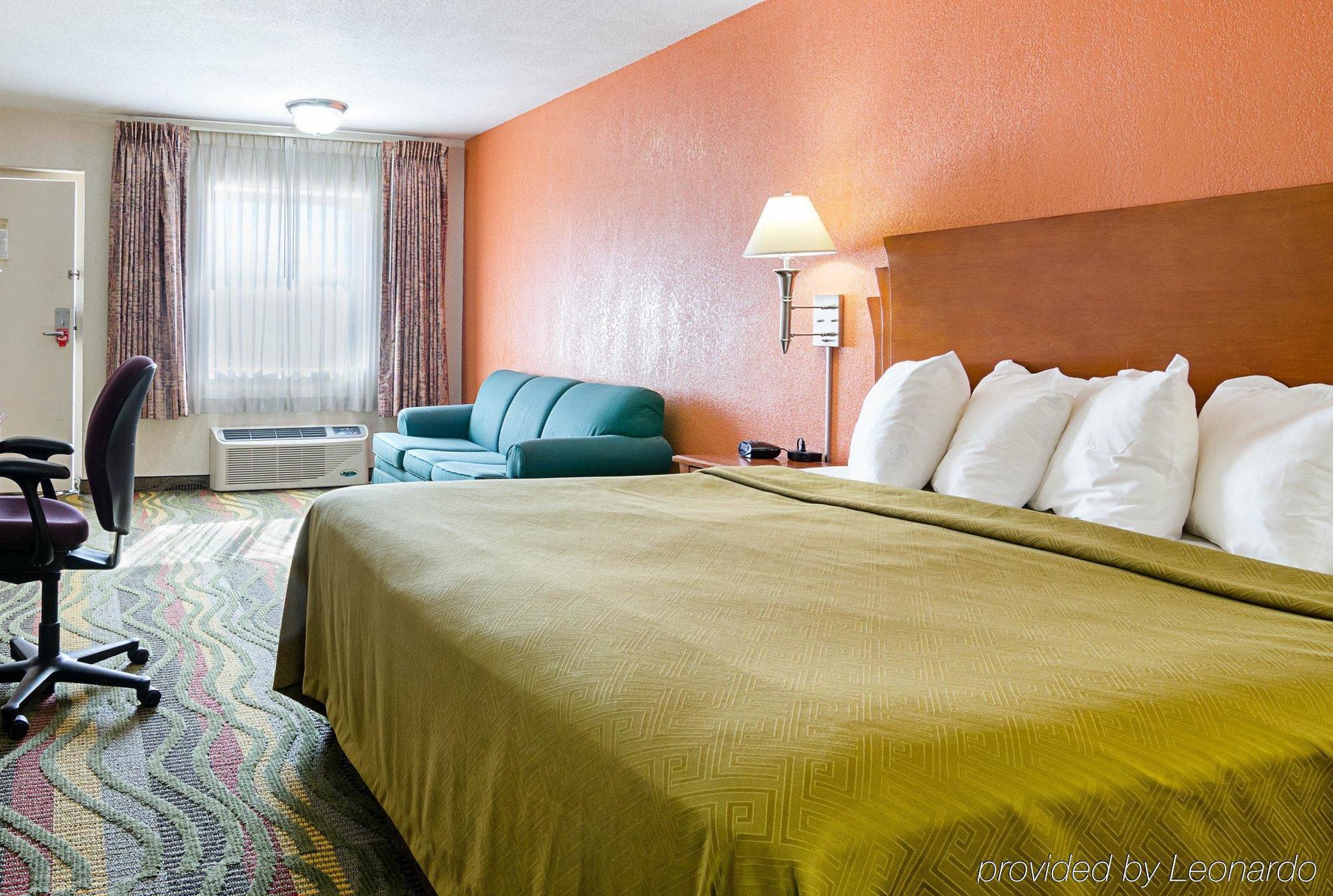Econo Lodge Mcpherson エクステリア 写真