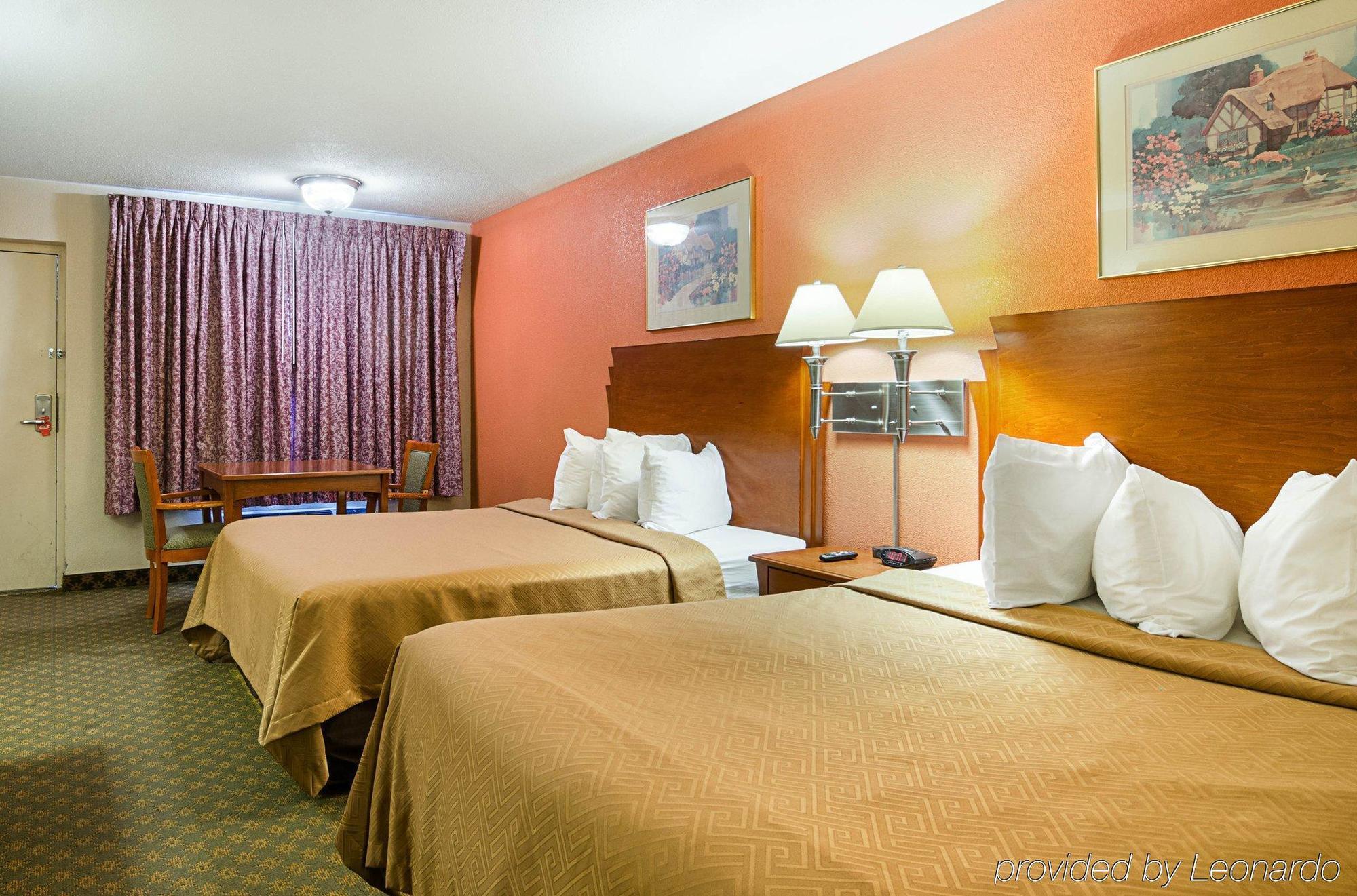 Econo Lodge Mcpherson エクステリア 写真