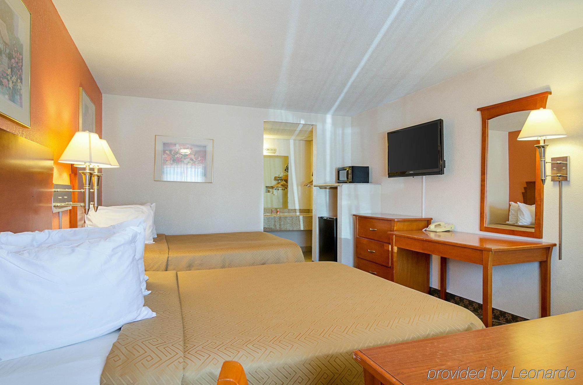 Econo Lodge Mcpherson エクステリア 写真