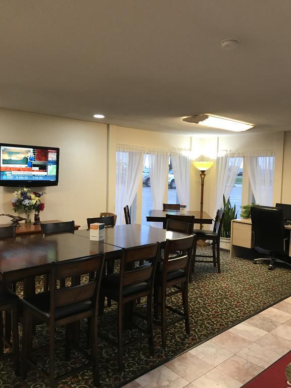 Econo Lodge Mcpherson エクステリア 写真